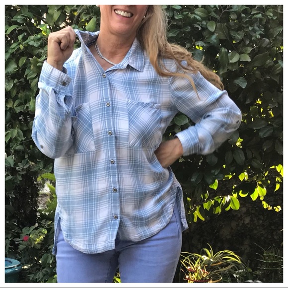 LAST 🔘 My Boyfriend’s Back! Plaid Button Up Shirt - Picture 7 of 8